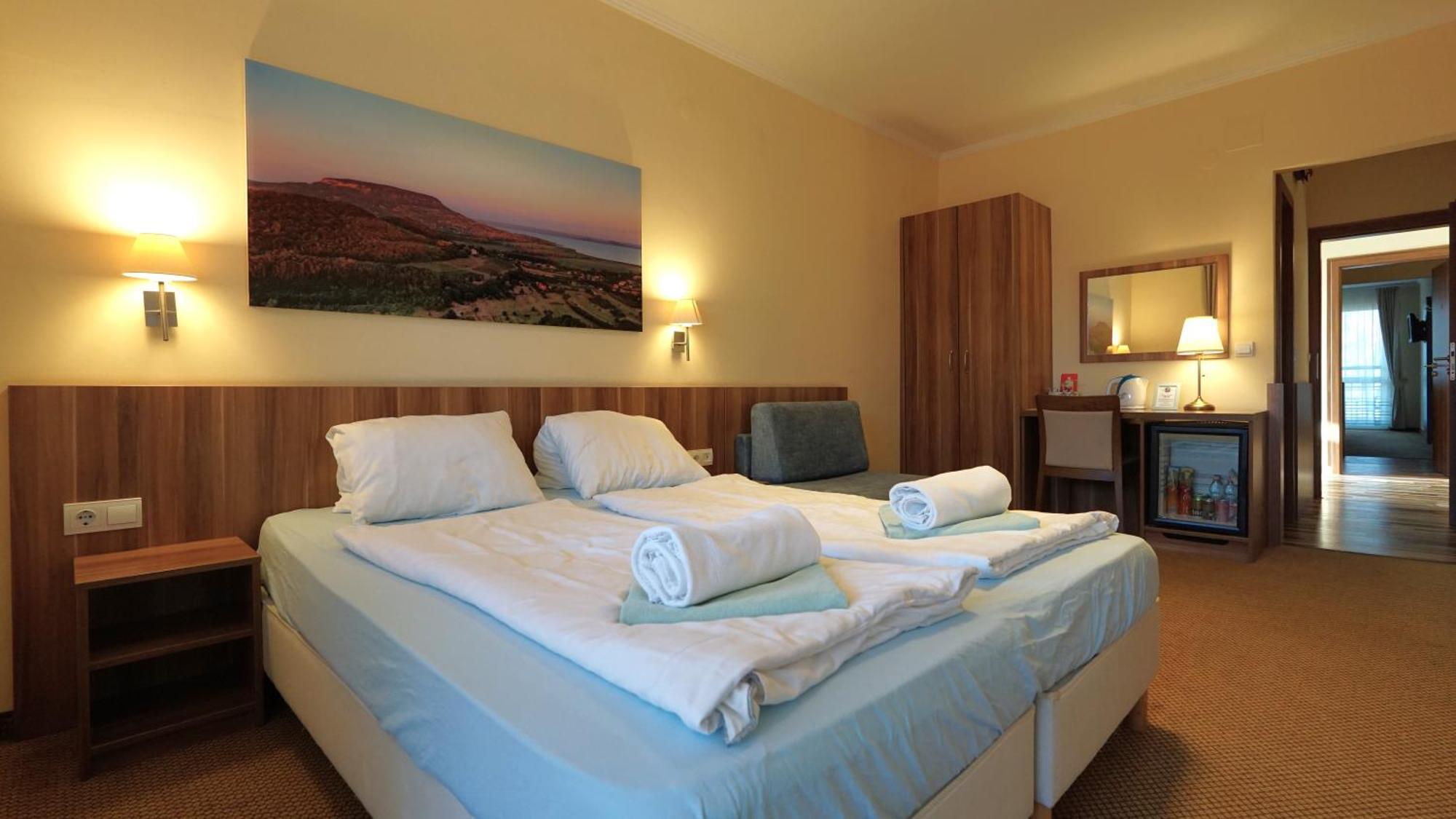 Balaton Colors Beach Hotel 시오포크 외부 사진