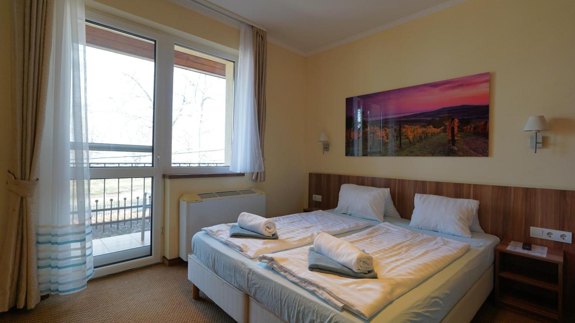 Balaton Colors Beach Hotel 시오포크 외부 사진