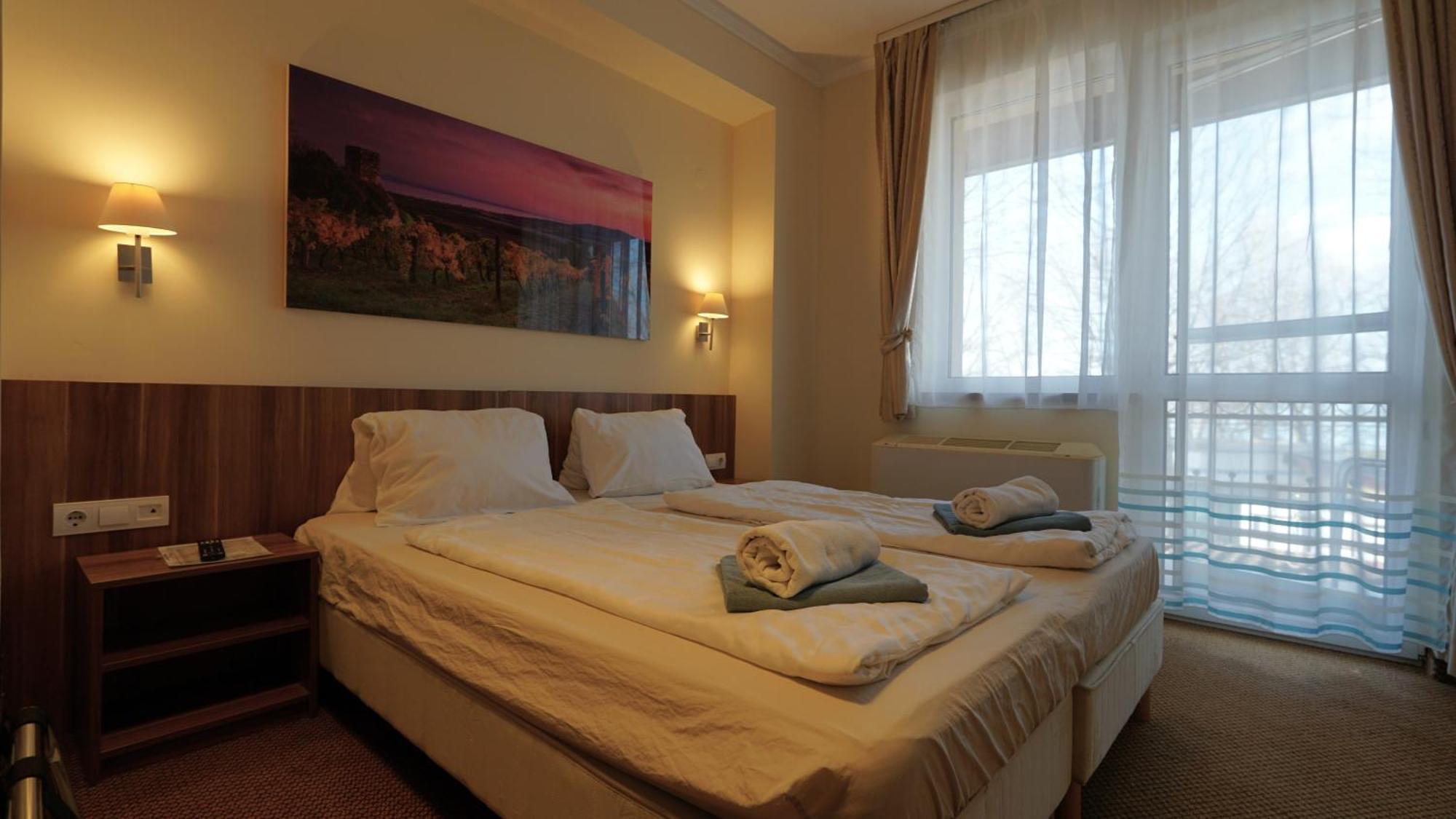 Balaton Colors Beach Hotel 시오포크 외부 사진
