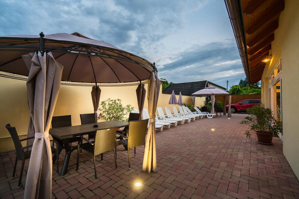 Balaton Colors Beach Hotel 시오포크 외부 사진